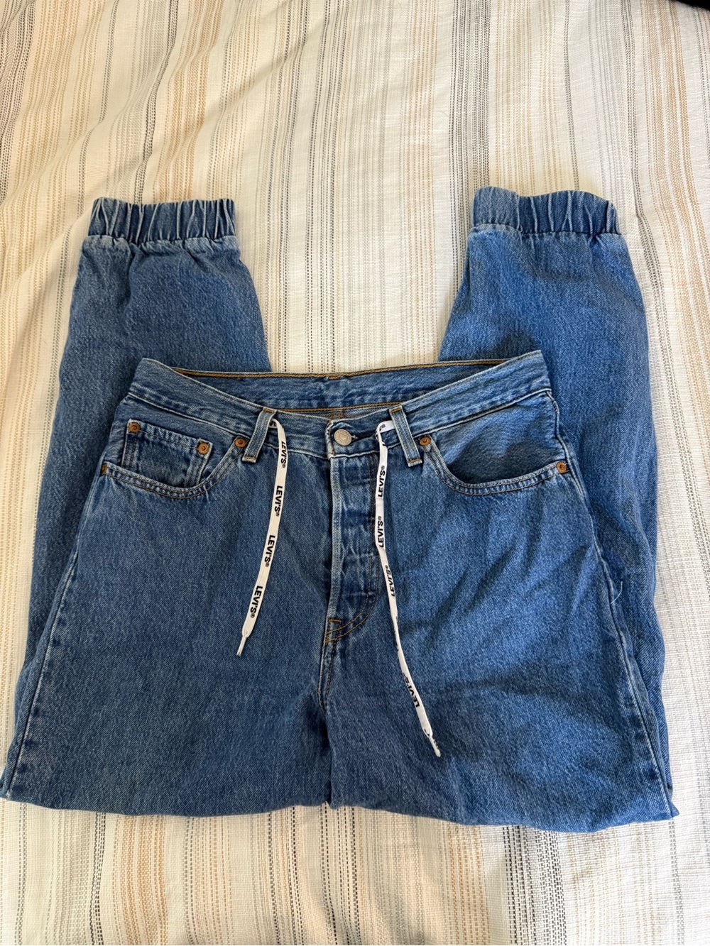 Women’s Levi Jeans